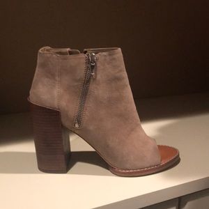 Adorable opened toe booties!